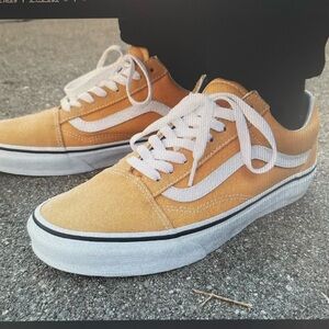 Yellow Old Skool Van sneakers